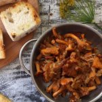Лисички с мясом: рецепты сытных грибных блюд